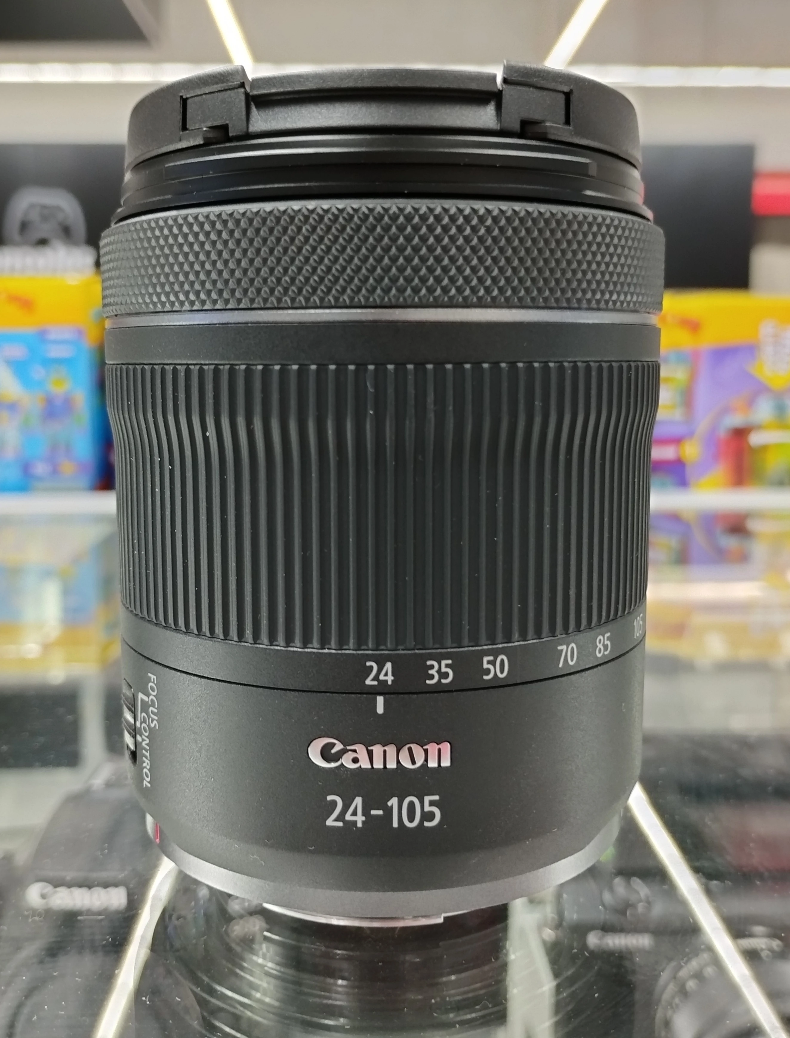Canon RF 24-105 mm f/4-7.1 IS STM