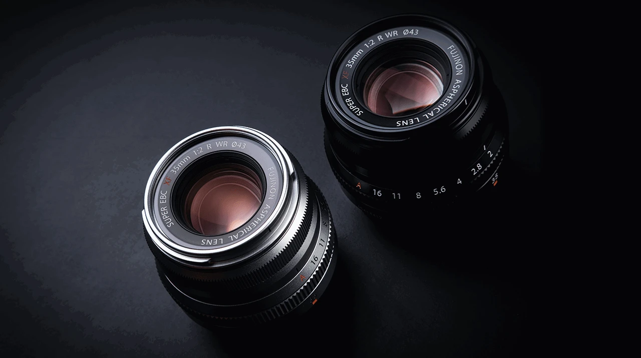 Fujifilm Fujinon XF 35 mm f/2 R WR view 2