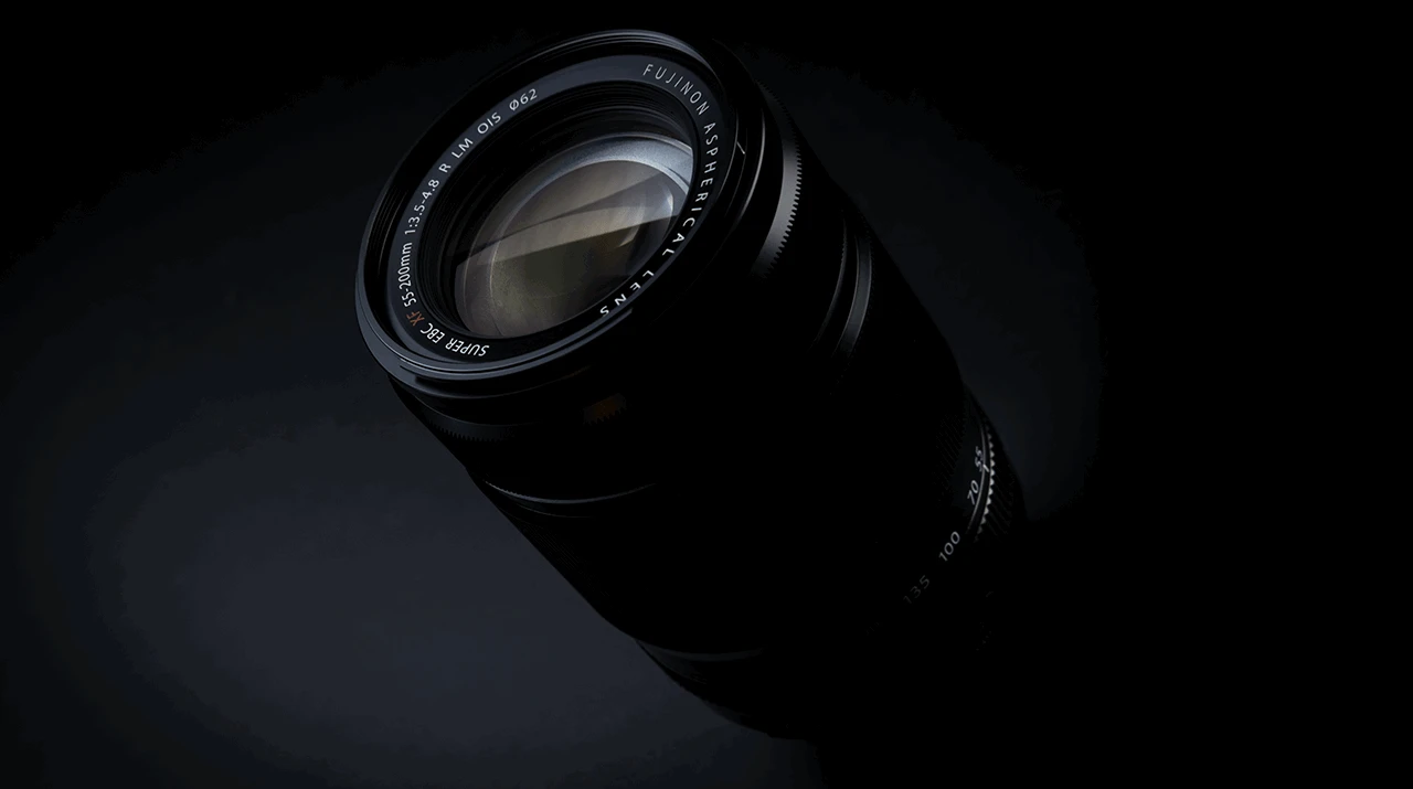 Fujifilm Fujinon XF 55-200 mm f/3.5-4.8 R LM OIS view 2