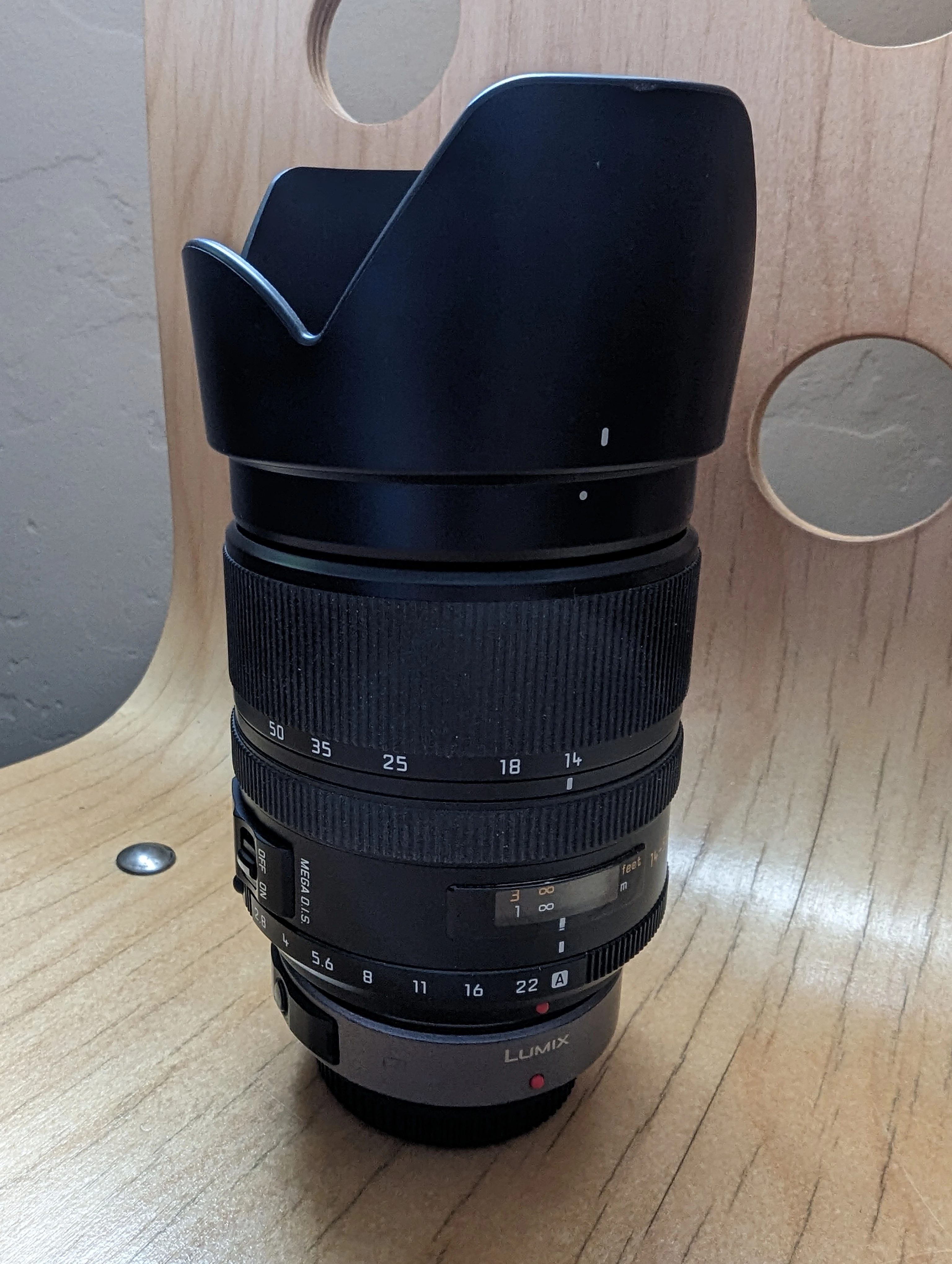 Leica D Vario-Elmarit 14-50 mm f/2.8-3.5 Asph. Mega O.I.S.