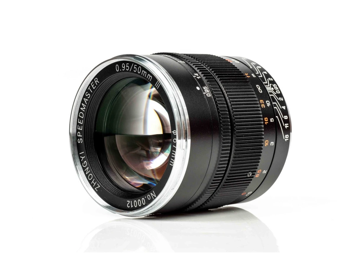 Mitakon Speedmaster 50 mm f/0.95 Mark III