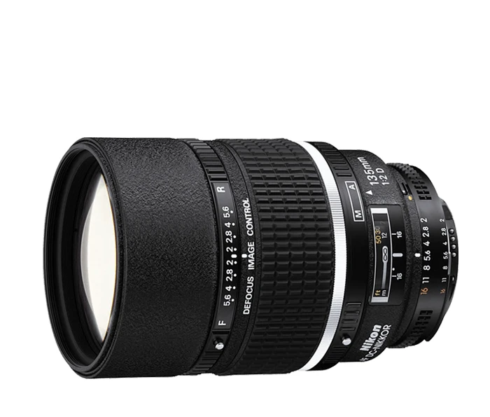 Nikon Nikkor AF DC 135 mm f/2D