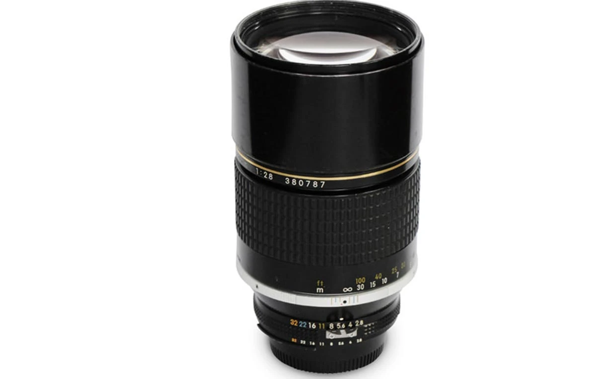 Nikon Nikkor MF 180 mm f/2.8 ED