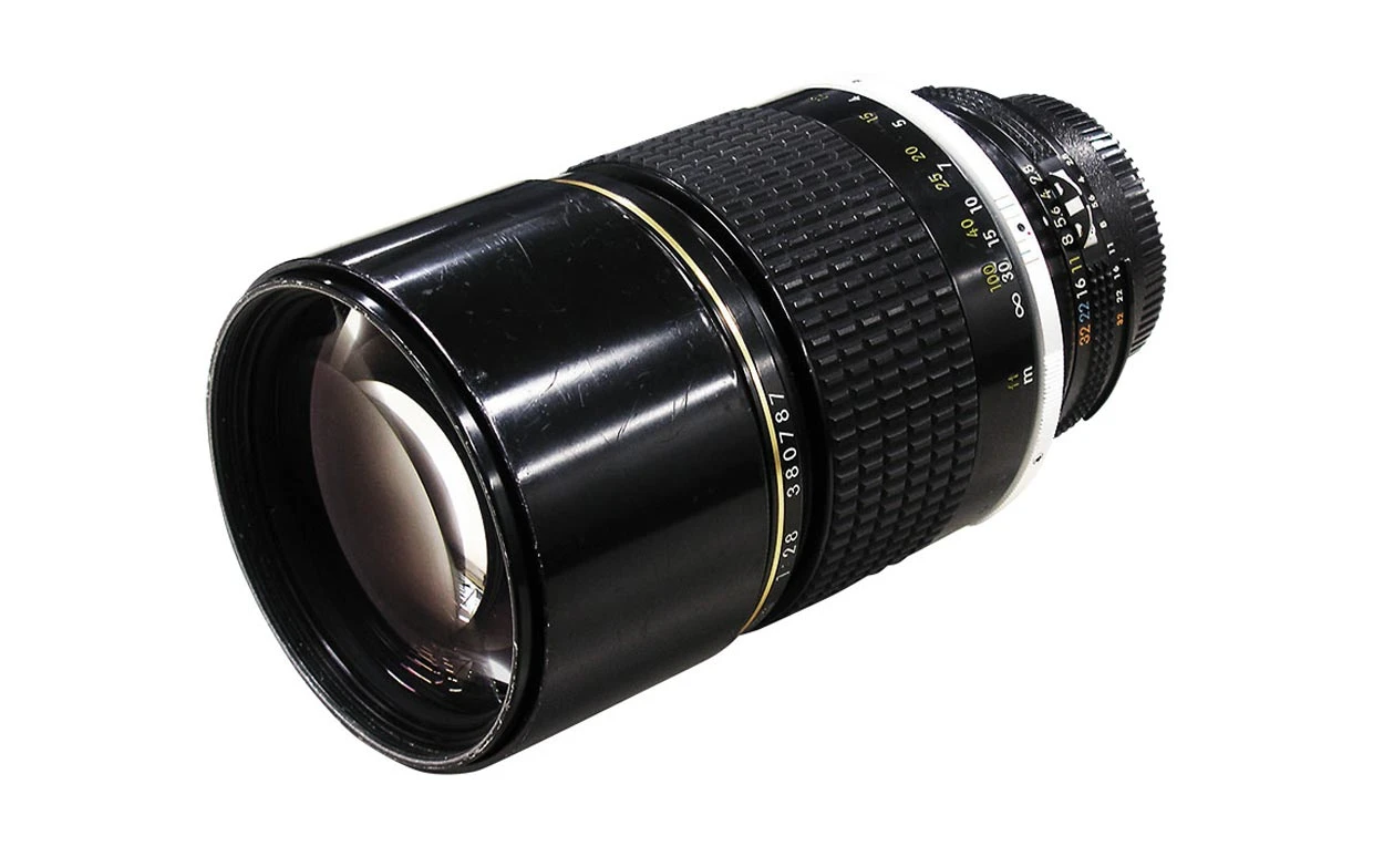 Nikon Nikkor MF 180 mm f/2.8 ED view 2