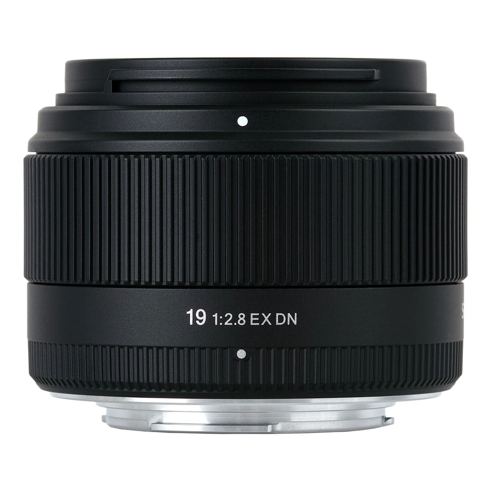 Sigma 19 mm f/2.8 EX DN