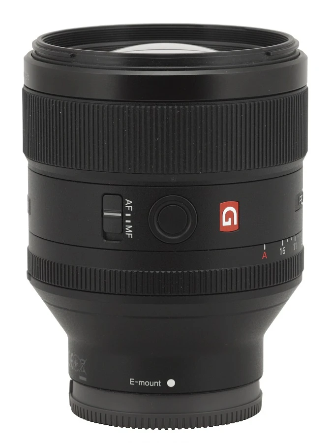 Sony FE 85 mm f/1.4 GM view 2