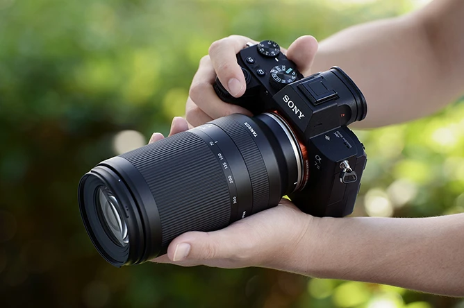 Lens image 2