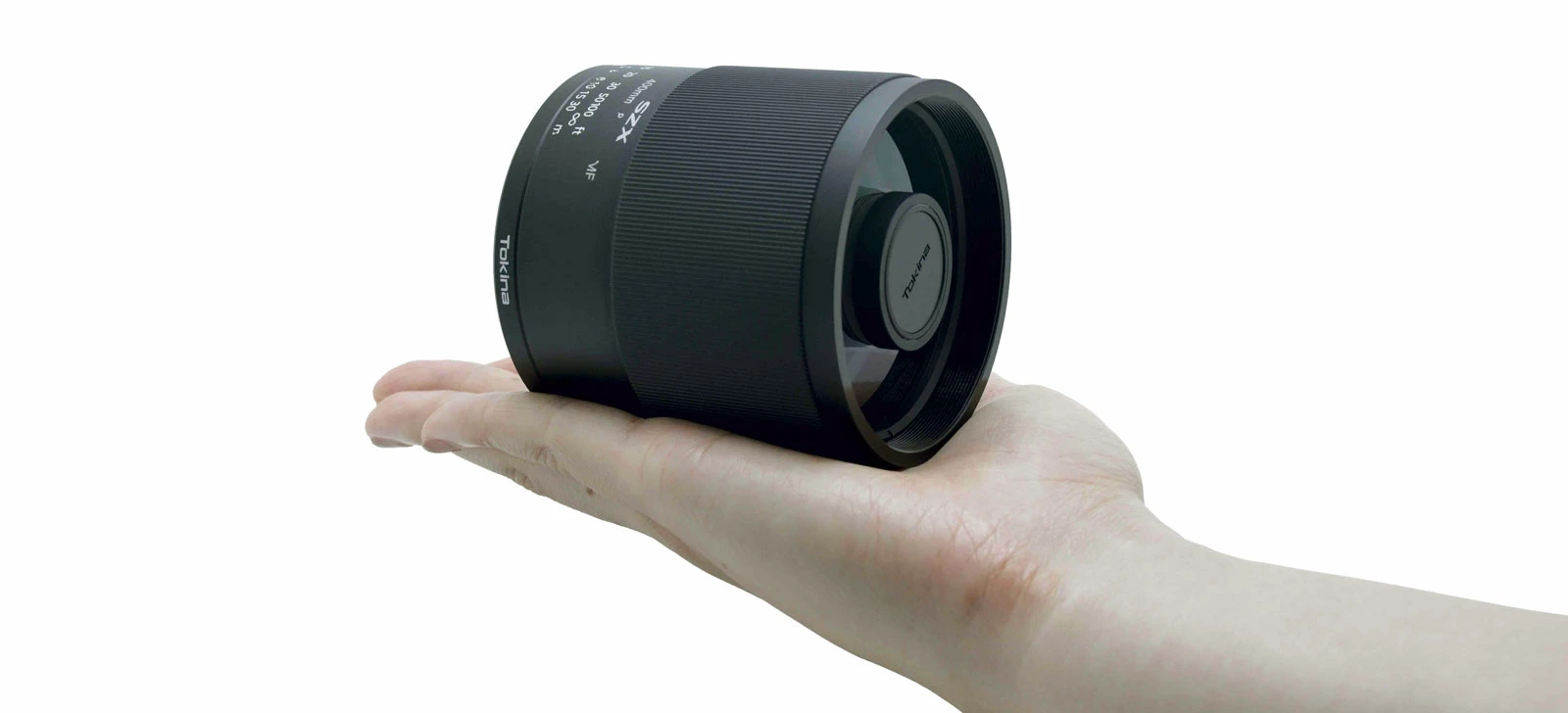 Lens image 3