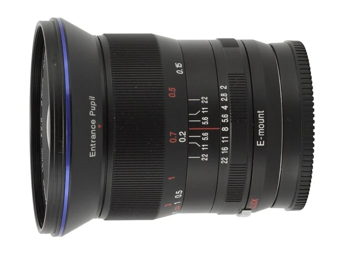 Venus Optics LAOWA 15 mm f/2 ZERO-D view 2