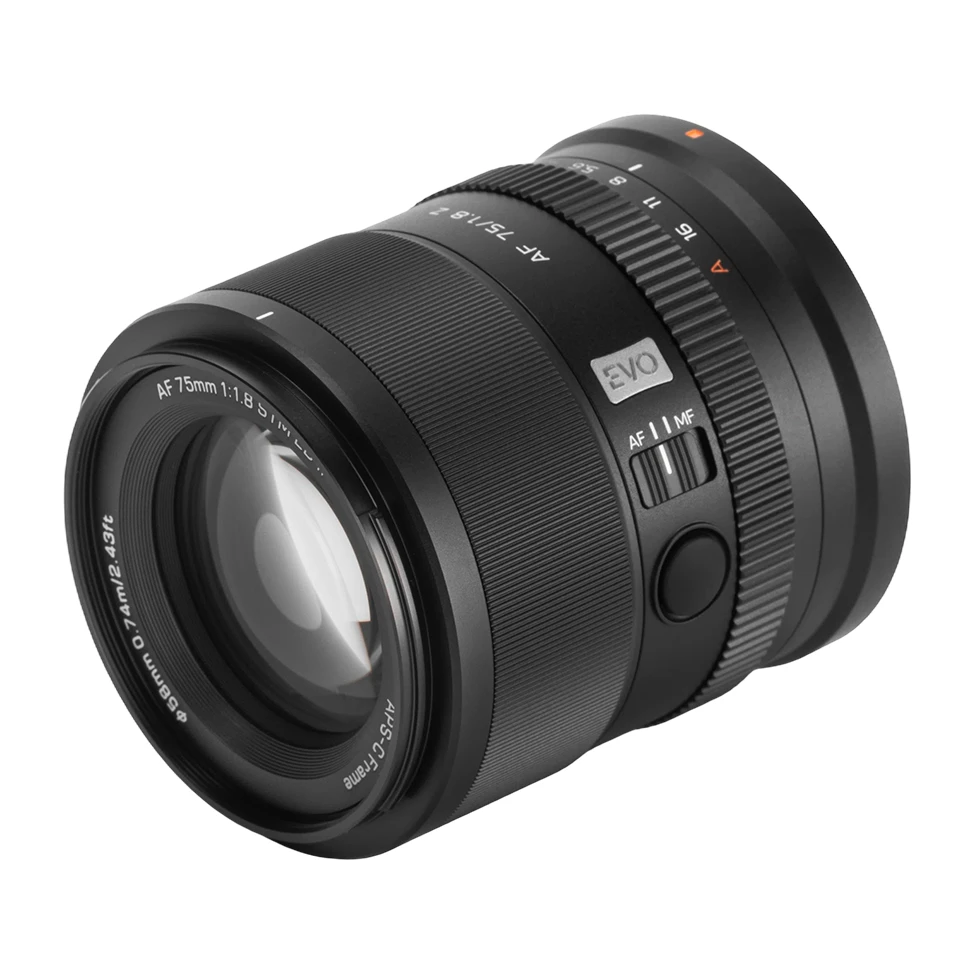 Viltrox AF 75 mm f/1.8 EVO view 2