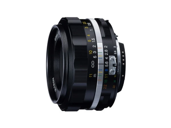 Voigtlander Ultron 40 mm f/2 SL II S Aspherical